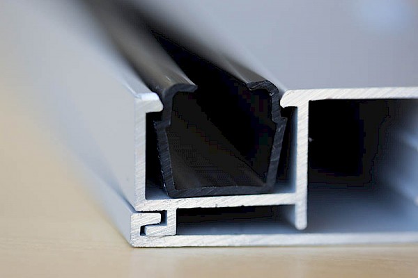 GUMA U VODILICAMA ZA TIHO DJELOVANJE